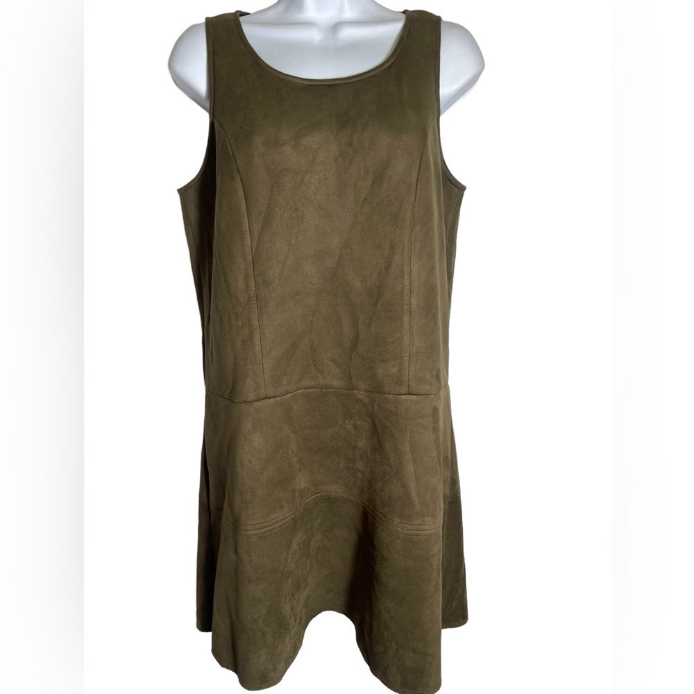 JUST FAB Dress Size Medium faux suede dark green dress with large zipper 💚